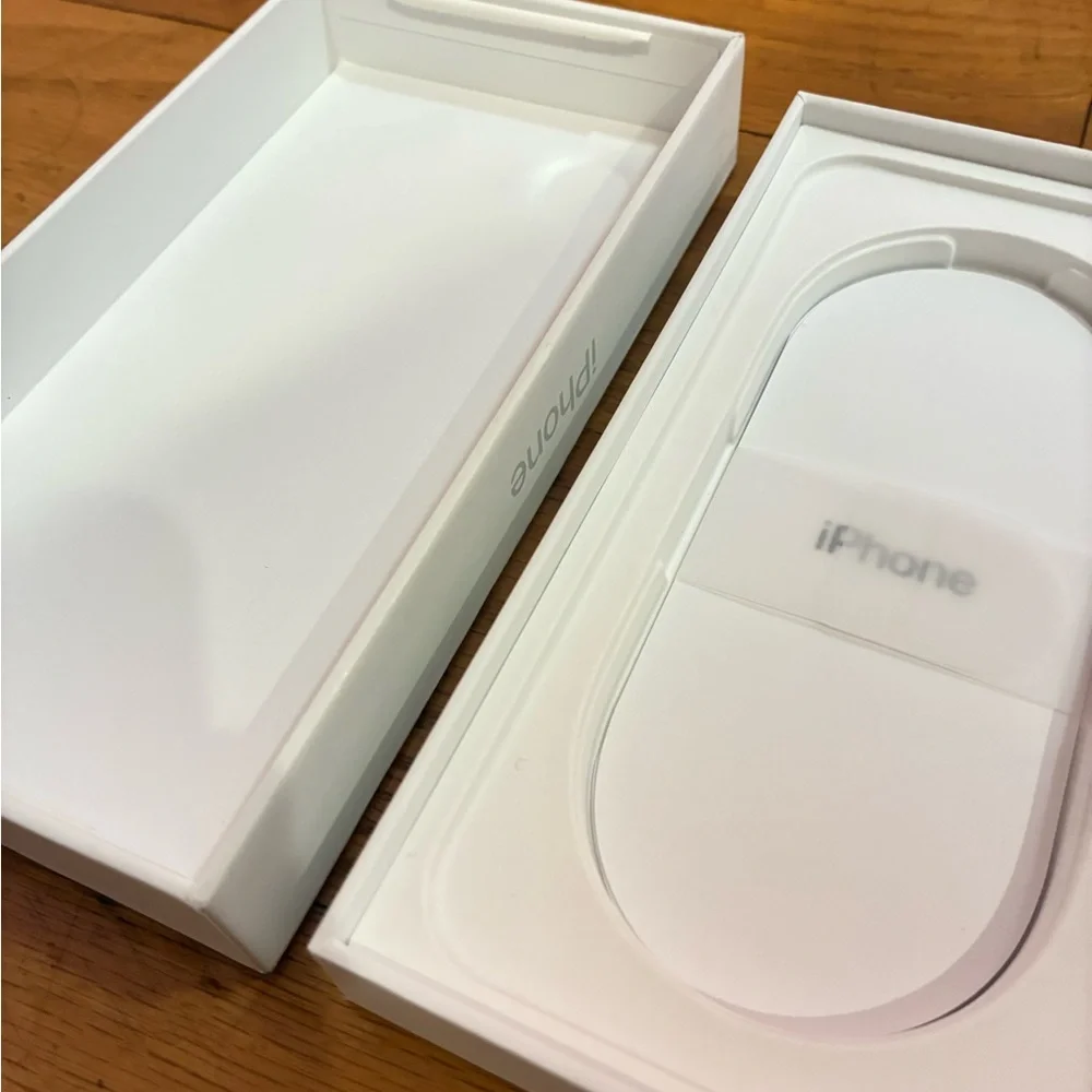 APPLE IPHONE 16e Empty Box with Book Manual